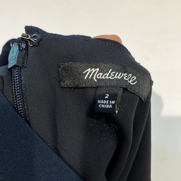 Madewell | V-Back Wide Leg Pleated Jumpsuit in Navy - Picture 8 of 9